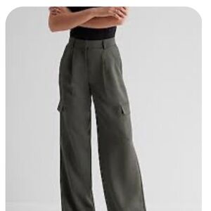 High-Waisted Olive Green Wide-Leg Cargo Pants